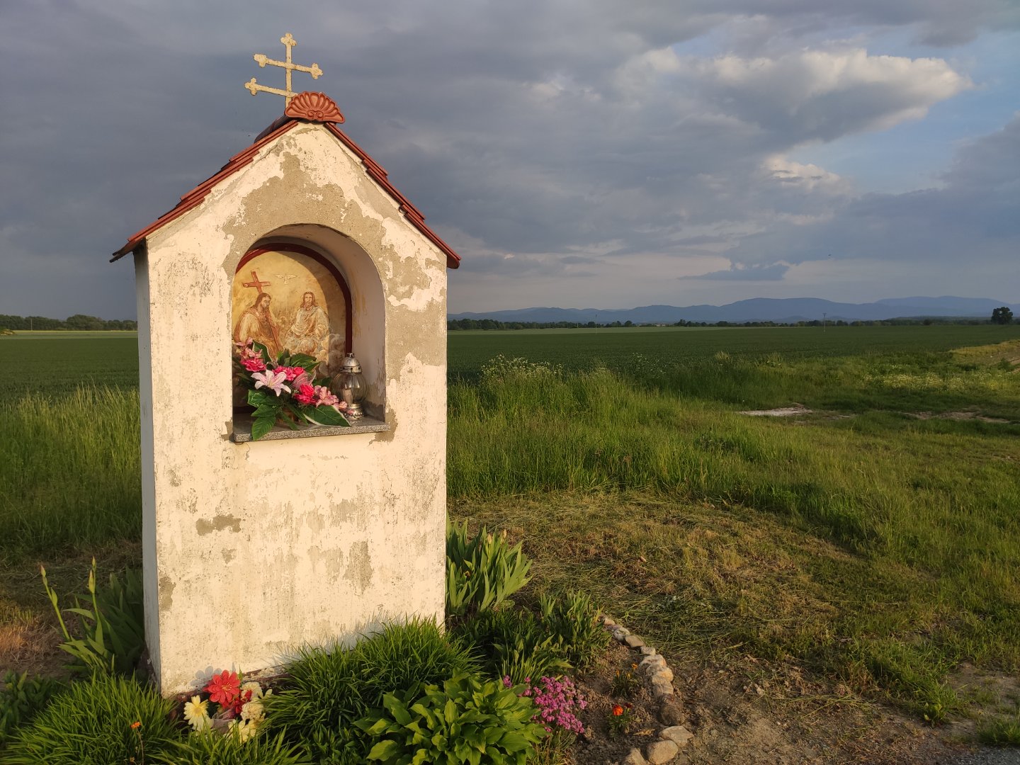 Kapliczka przy drodze Ratnowice - Meszno